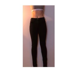 Black skinny American eagle jeans